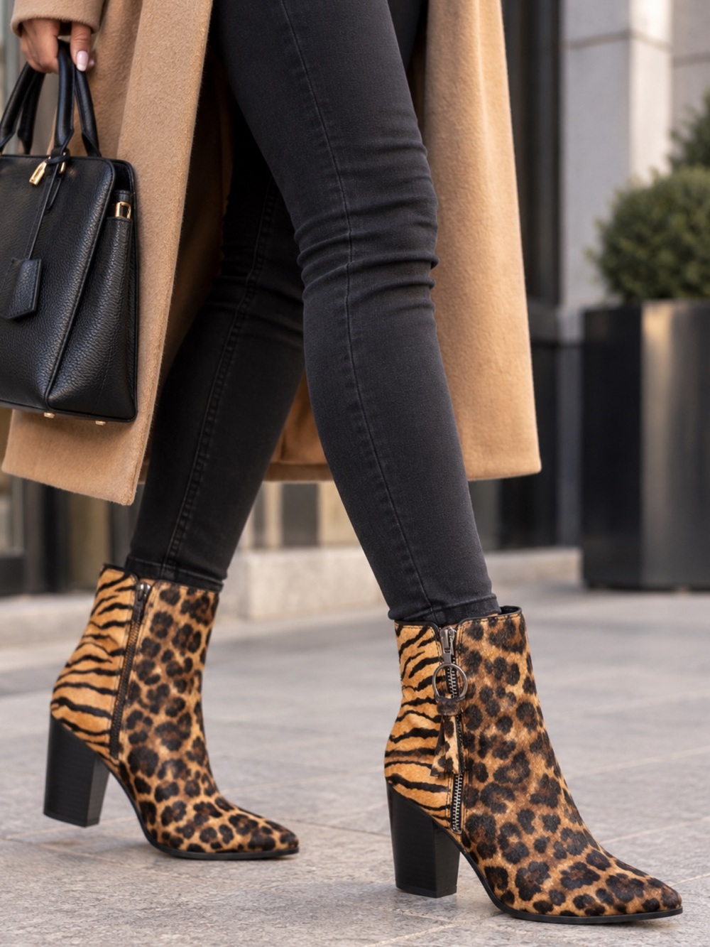 ALDO Leopard Print Calf Hair Pointed Toe Ankle Boots size 7.5 US in STYLE